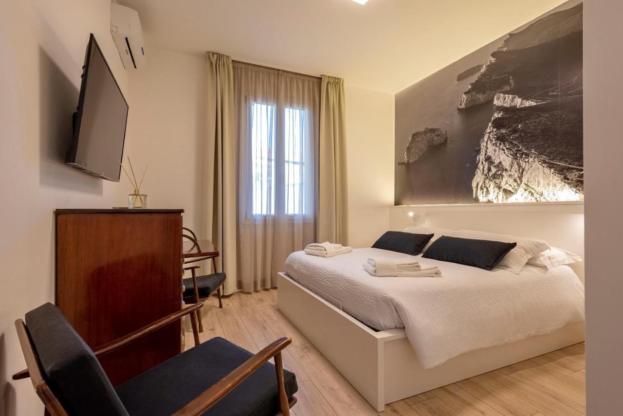 Relaisapartments Porto - Extraordinary Hospitality Алгеро Екстериор снимка
